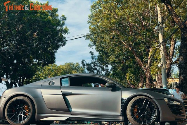 Sieu xe Audi R8 do bodykit hon 600 trieu tai Sai Gon-Hinh-10